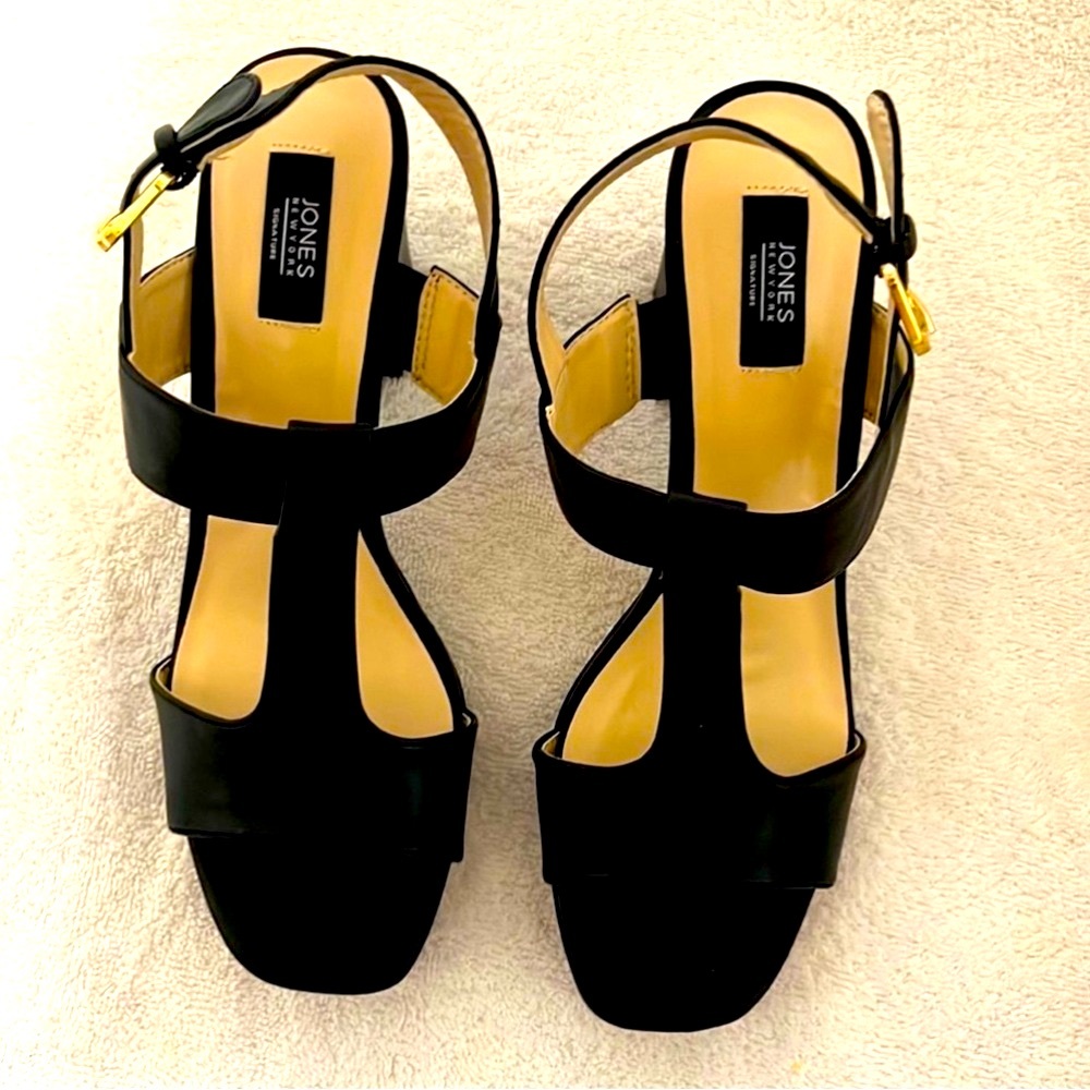 Jones  Black Strappy Sandals size 8.5